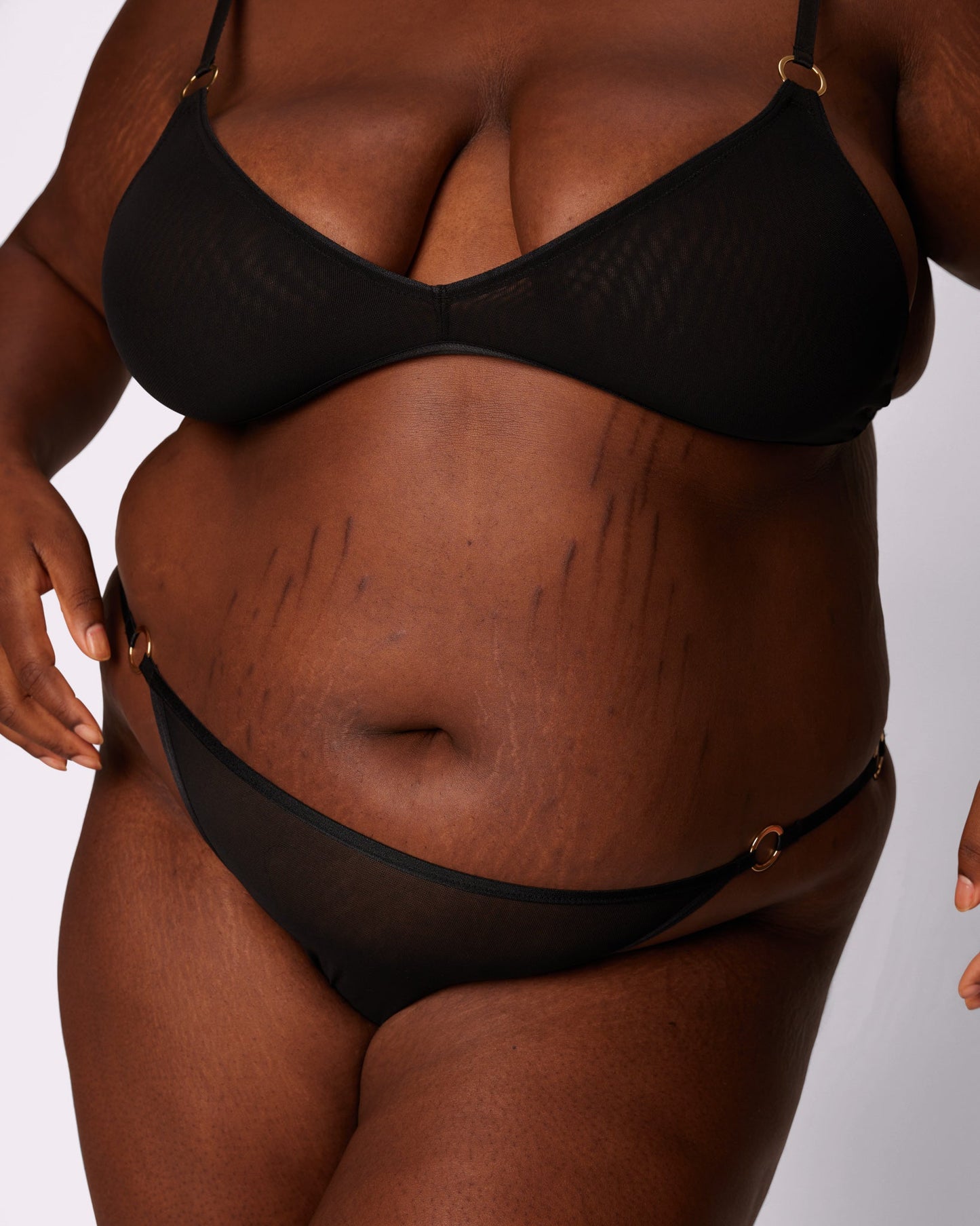 String Cheeky Hardware | Silky Mesh | Archive (Eightball)