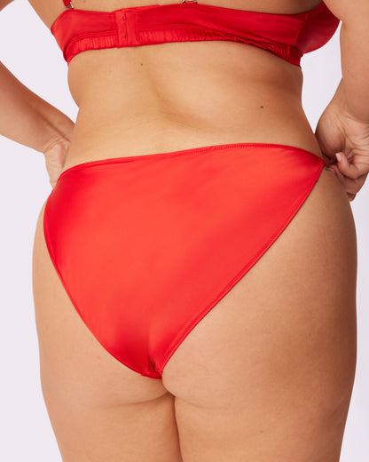 Special Edition Coca-Cola Satin Shine Cheeky | Glow Satin | Archive (Coke Red)