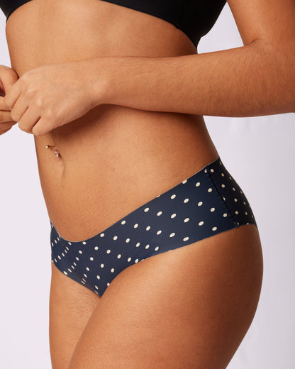 Invisible Sculpt Hip Hugger | Seamless Universal | Archive (Navy Dot)
