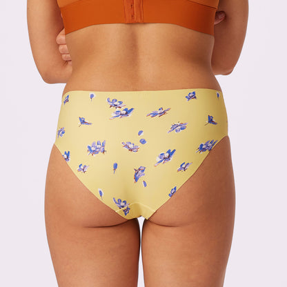 Invisible Sculpt High Rise Brief | Seamless Universal (Eightball)