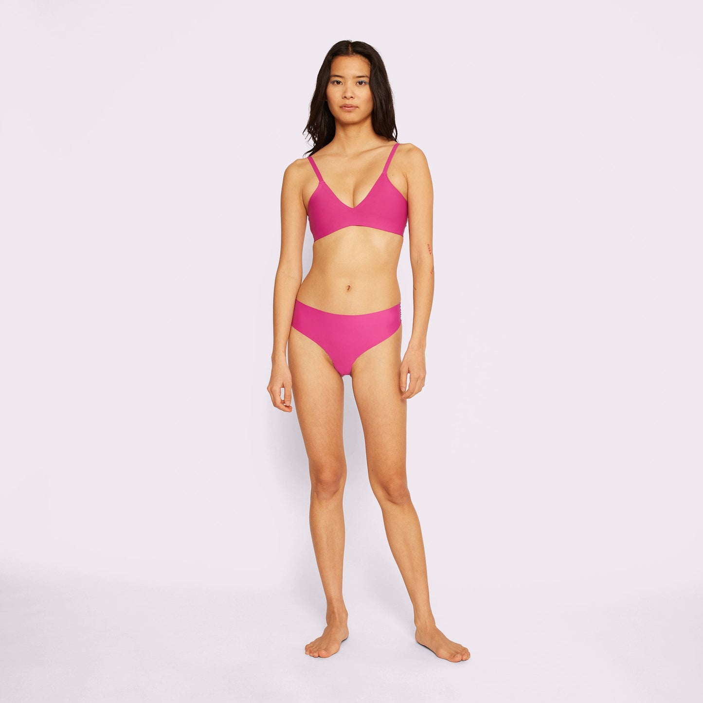 Invisible High Rise Thong | Seamless Universal (Eightball)