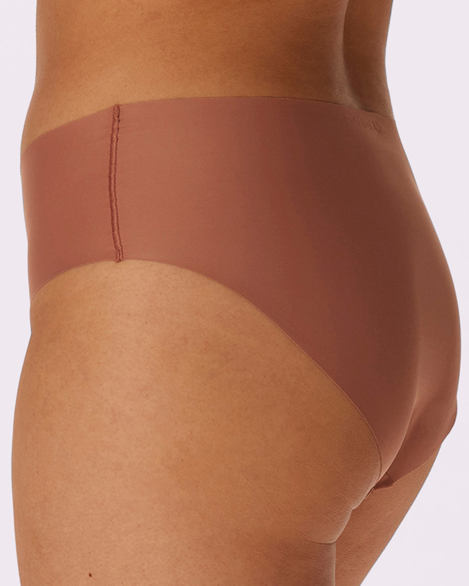 Invisible Sculpt High Rise Brief | Seamless Universal (Eightball)