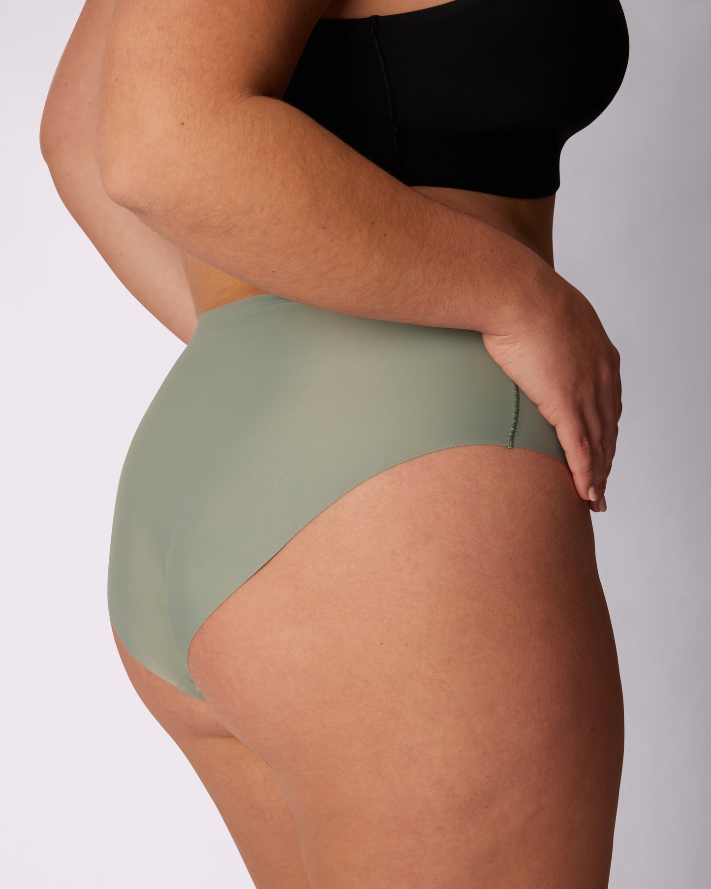 Invisible Sculpt High Rise Brief | Seamless Universal (Eightball)