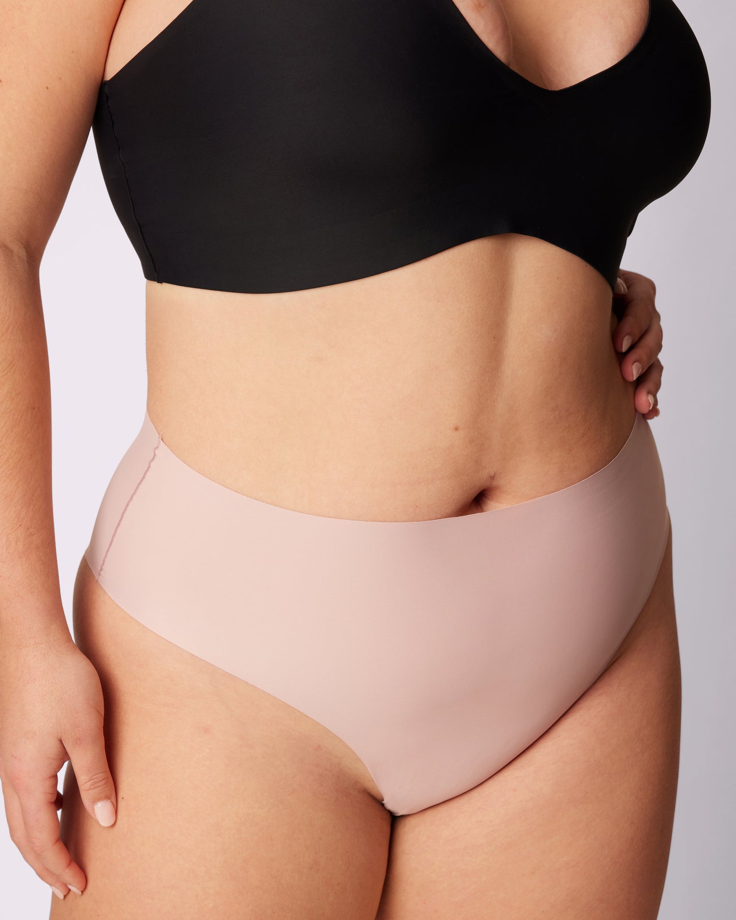 Invisible Sculpt High Rise Brief | Seamless Universal (Eightball)