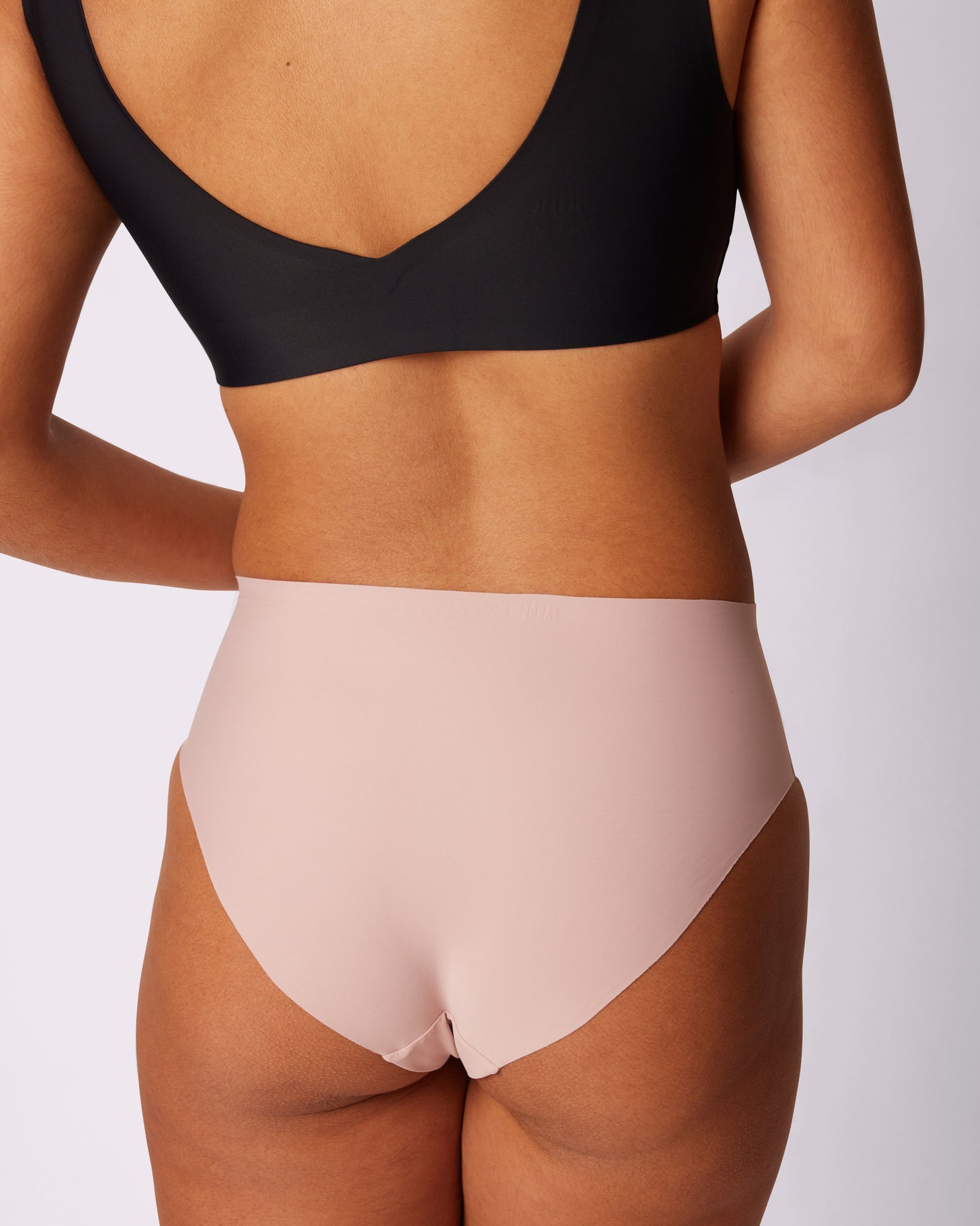 Invisible Sculpt High Rise Brief | Seamless Universal (Eightball)