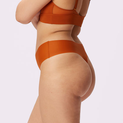 Invisible High Rise Thong | Seamless Universal (Eightball)
