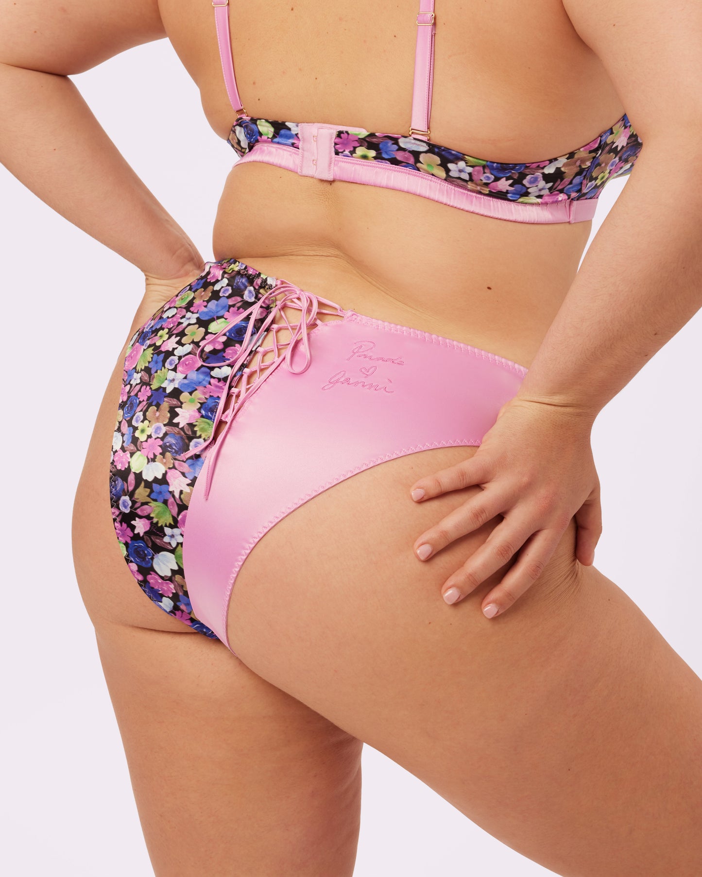 GANNI Satin Lace-up Cheeky | Glow Satin | Archive (Wildflower)