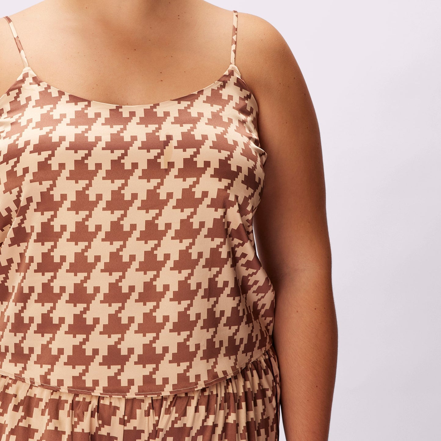 Dream Scoop Cami | Luxe Satin  | Archive (French Vanilla Houndstooth)