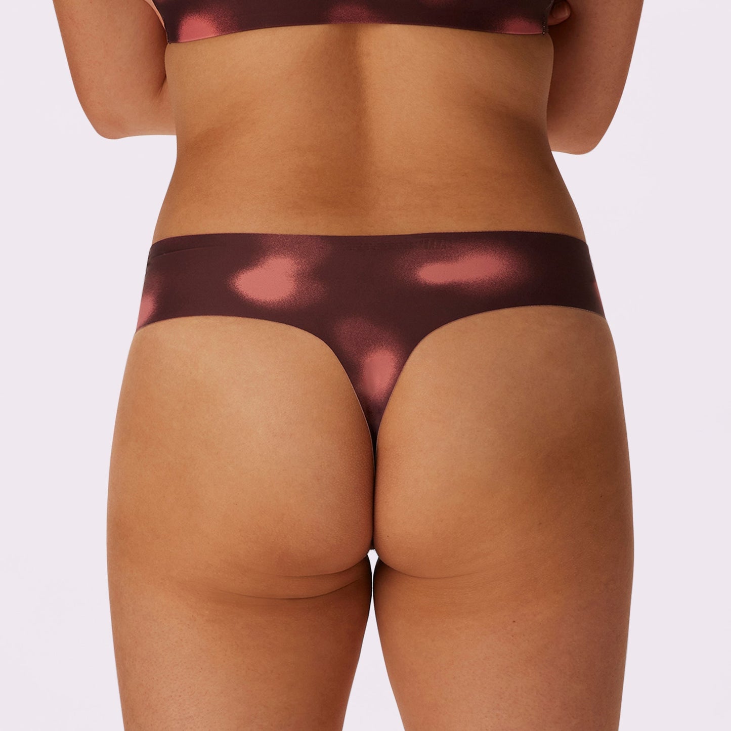Invisible High Rise Thong | Seamless Universal (Eightball)