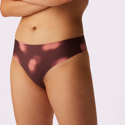 Invisible High Rise Thong | Seamless Universal (Eightball)