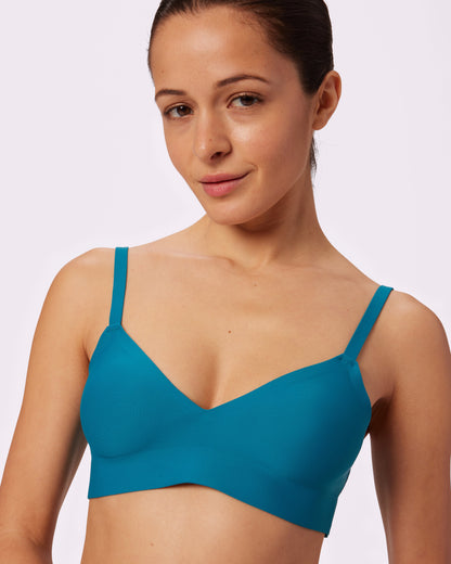 Smooth Lift Triangle Bralette | Seamless Universal (Lagoon)