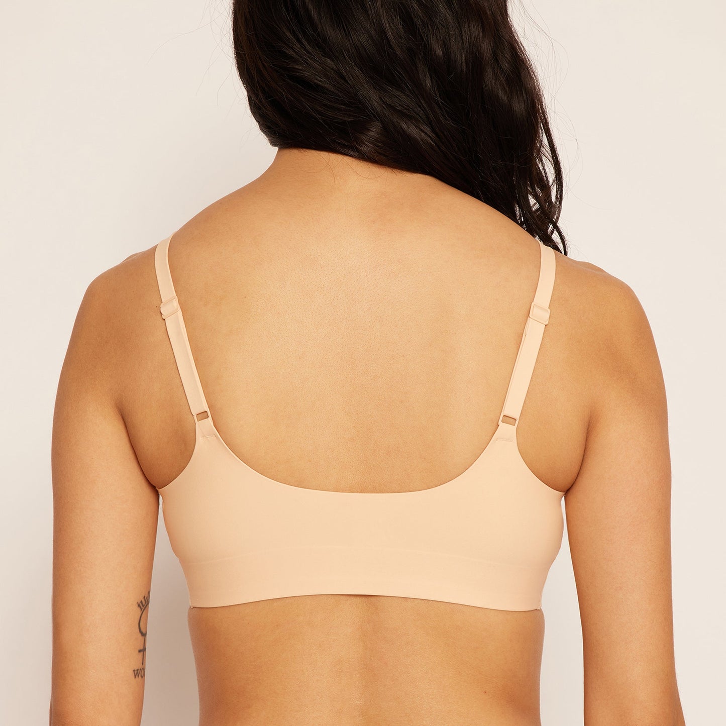 Smooth Lift Triangle Bralette | Seamless Universal (Sand)