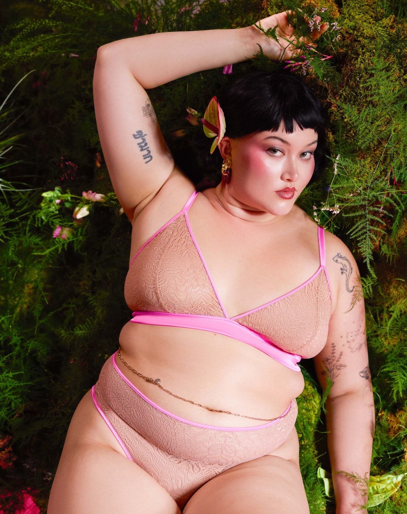 Dusk 'til Dawn Lace Triangle Bralette | Dusk 'til Dawn (Eraser)