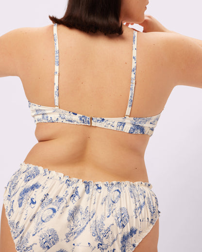 Radiant Flutter Triangle Bralette | Glow Satin (Toile Cloud)
